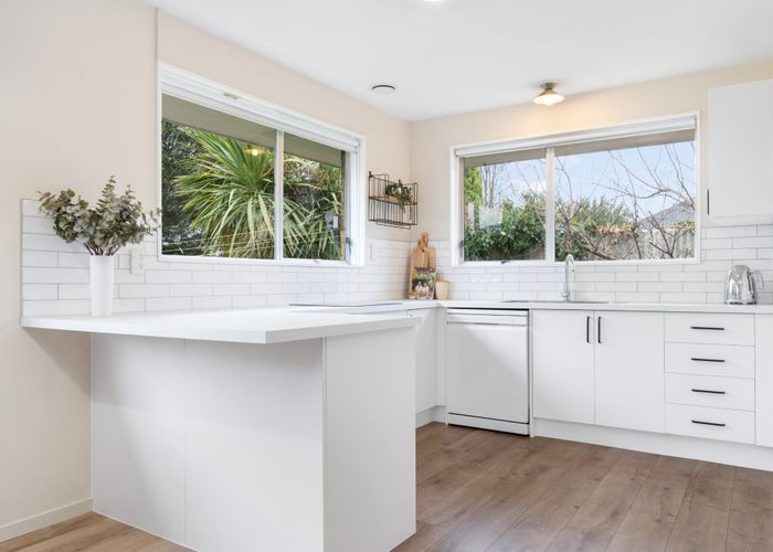  at 1/92A Saint Martins Road, Saint Martins, Christchurch