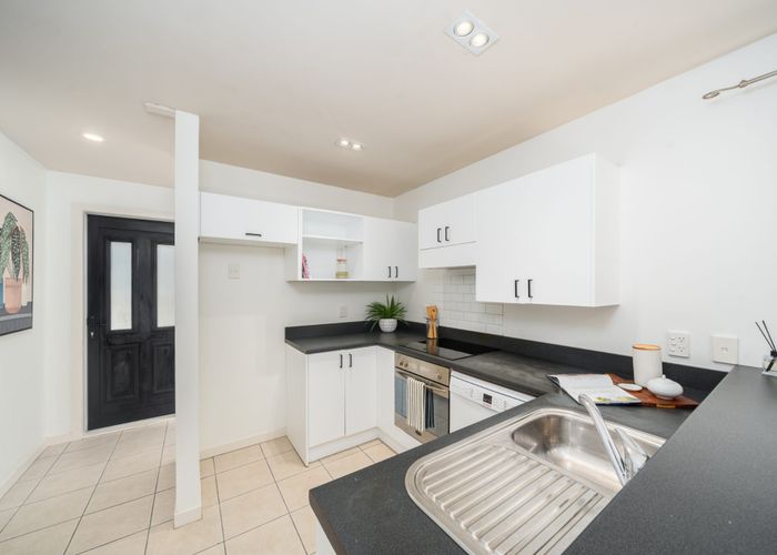  at 18 Franklyn Road, Tawa, Wellington, Wellington