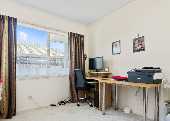  at 145 Hutchinson Avenue, New Lynn, Waitakere City, Auckland
