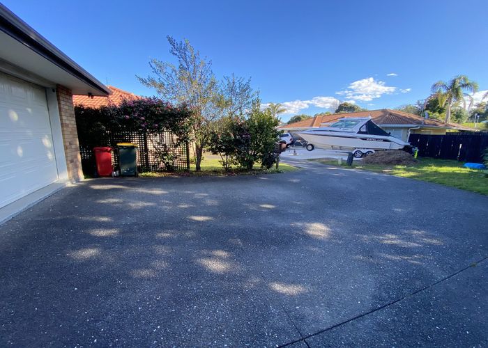  at 6E Clearwater Cove, West Harbour, Waitakere City, Auckland
