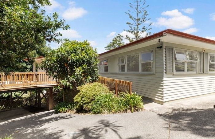  at 22 Wyoming Avenue, Murrays Bay, Auckland
