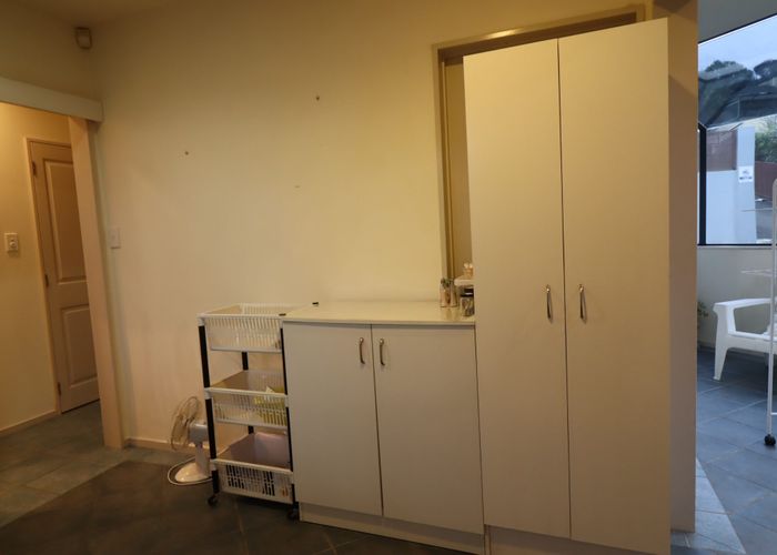  at 33 Aldersgate Road, Hillsborough, Auckland