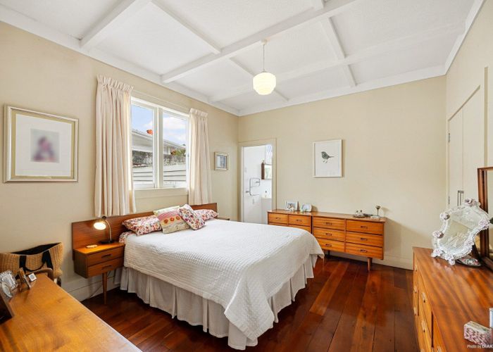  at 15 Walmer Road, Point Chevalier, Auckland City, Auckland