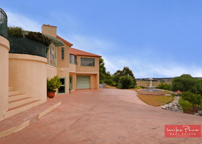  at 42 Brooks View Heights, Tasman, Upper Moutere