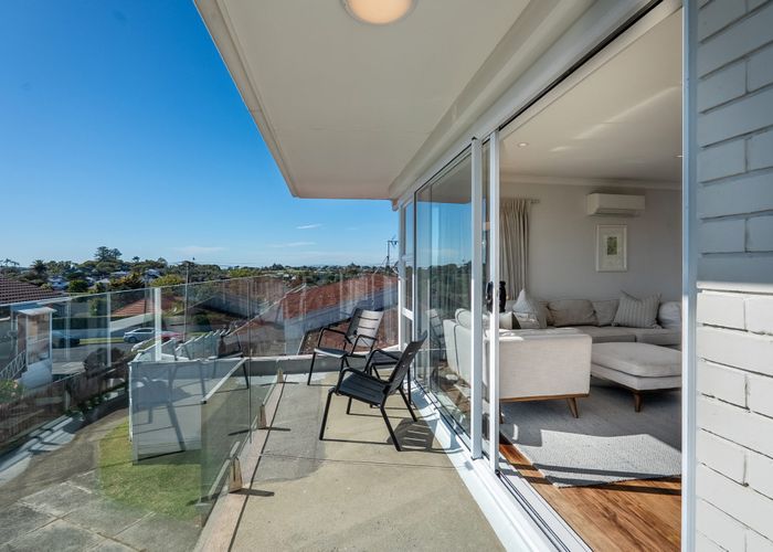  at 3/7 Onepoto Road, Hauraki, North Shore City, Auckland