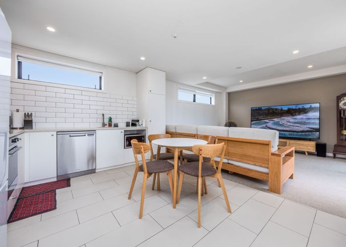  at 305/30 Enfield Street, Mount Eden, Auckland City, Auckland
