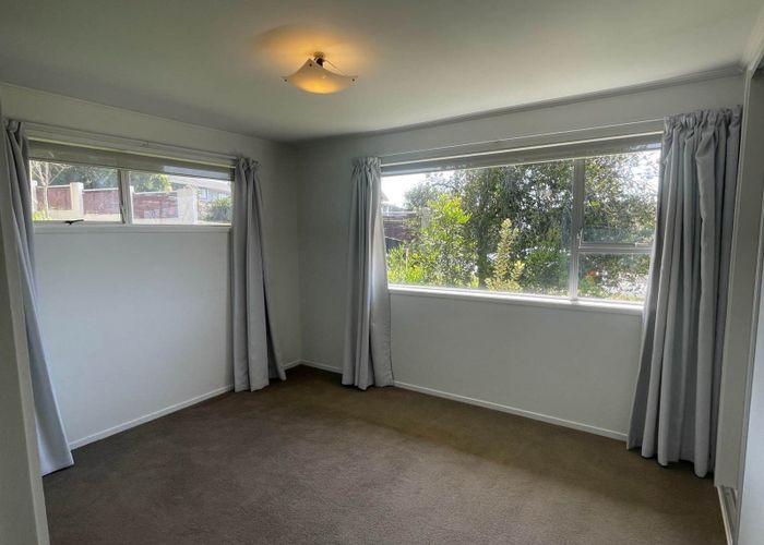  at 73 Weatherly Road, Torbay, North Shore City, Auckland