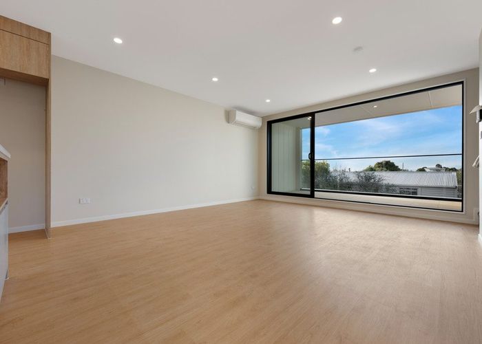  at 4202D Great North Road, Glendene, Waitakere City, Auckland