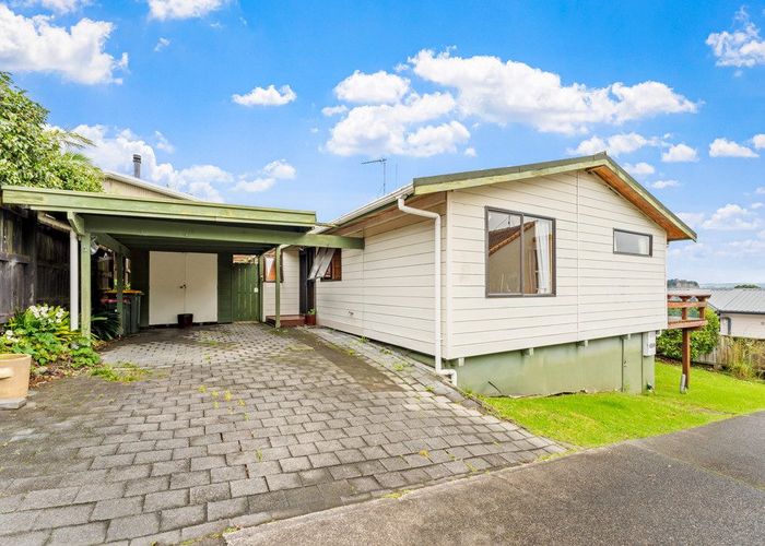  at 2/25 Beach Road, Manly, Whangaparaoa