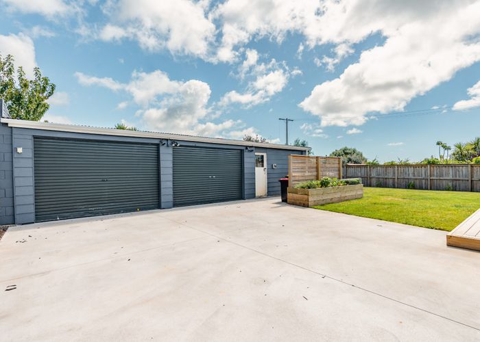  at 82 Kingswood Road, Brookfield, Tauranga