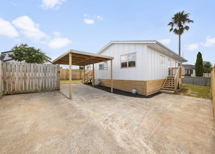  at 2/43 Trimdon Street, Randwick Park, Manukau City, Auckland