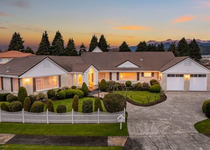  at 19 Comeskey Grove, Elderslea, Upper Hutt