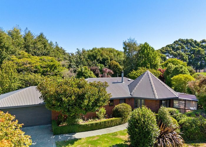  at 9 Ashford Grove, Rapaura