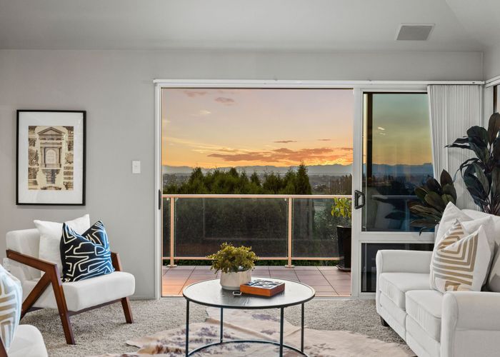  at 16 Highcrest Heights, Westmorland, Christchurch City, Canterbury