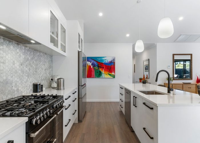  at 61 Queen Charlotte Drive, Aotea, Porirua, Wellington