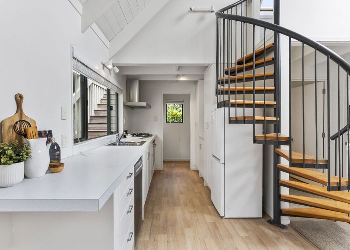  at 110 Bassett Road, Remuera, Auckland City, Auckland