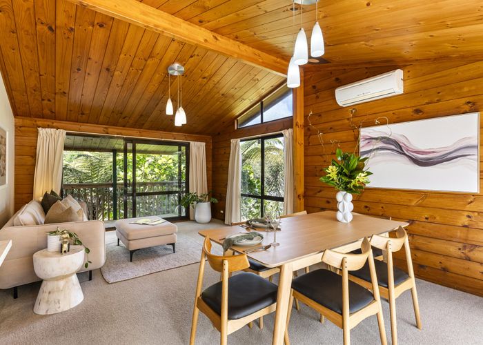  at 15 Woodhams Street, Beach Haven, Auckland