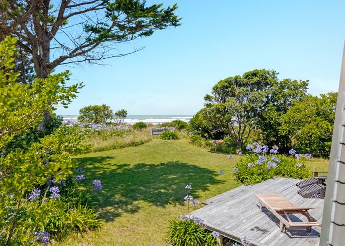 at 127 Blue Pacific Parade, Riversdale Beach, Masterton