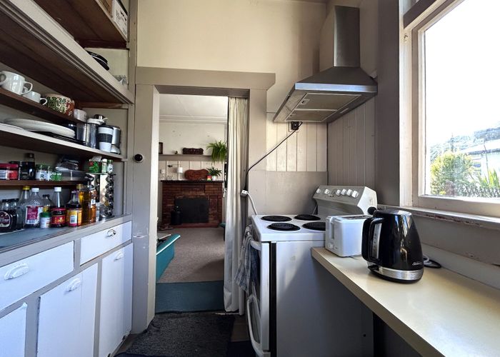  at 25 MacDougall Avenue, Dunollie, Grey, West Coast