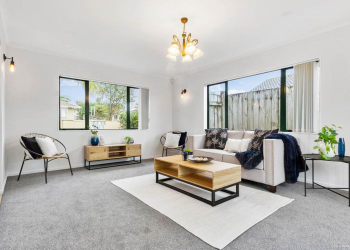  at 5 Basra Drive, Henderson, Auckland