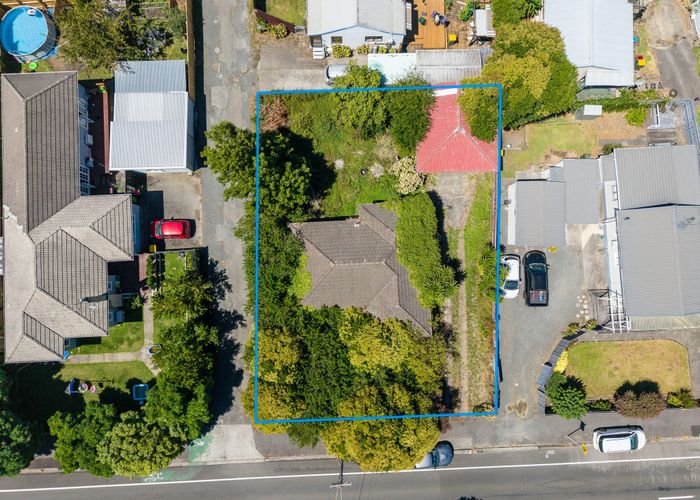  at 16 Normandy Avenue, Melville, Hamilton