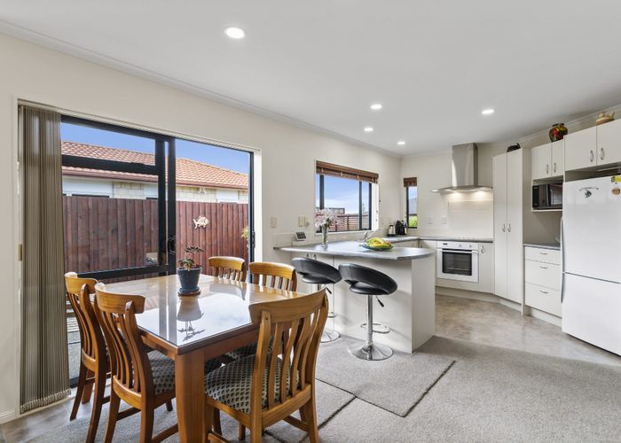  at 44 Chesterfield Way, Orewa, Orewa