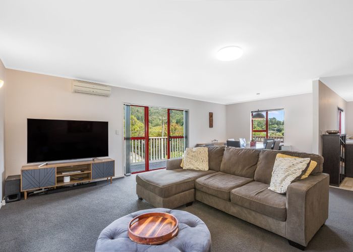  at 7 Lowry Crescent, Stokes Valley, Lower Hutt