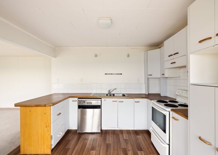  at 33 Tuawera Terrace, Sumner, Christchurch City, Canterbury