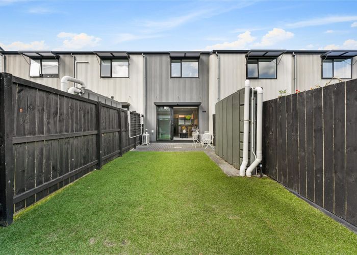  at 5 Kerewhenua Crescent, Hobsonville, Waitakere City, Auckland