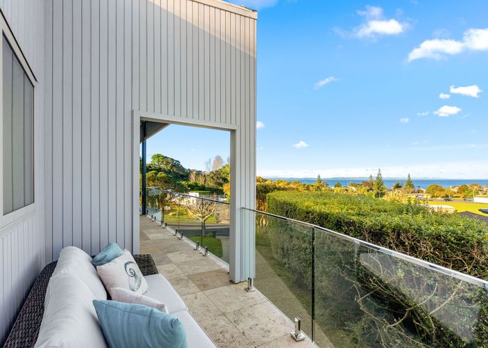  at 10 McCrystal Avenue, Bucklands Beach, Manukau City, Auckland