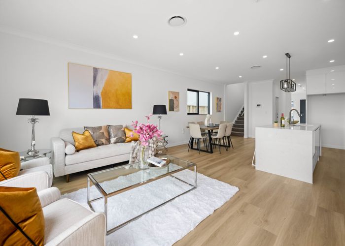  at 5 Ridgehill Rise, Flat Bush, Auckland