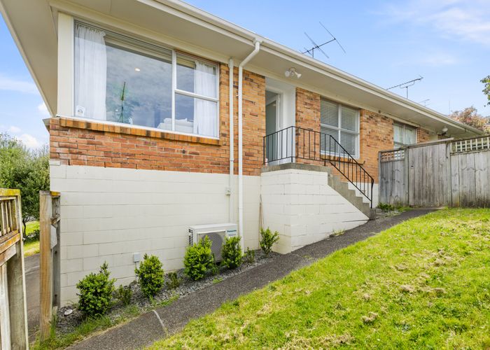  at 1/17 Lingfield Street, Glenfield, Auckland