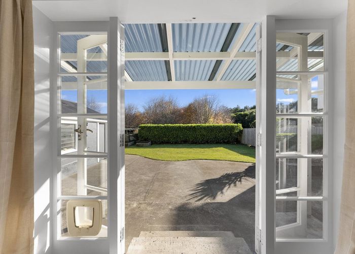 at 35 Upjohn Street, Brooklands, New Plymouth, Taranaki