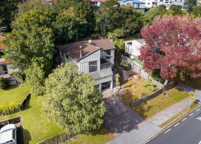  at 81 Oaktree Avenue, Browns Bay, North Shore City, Auckland