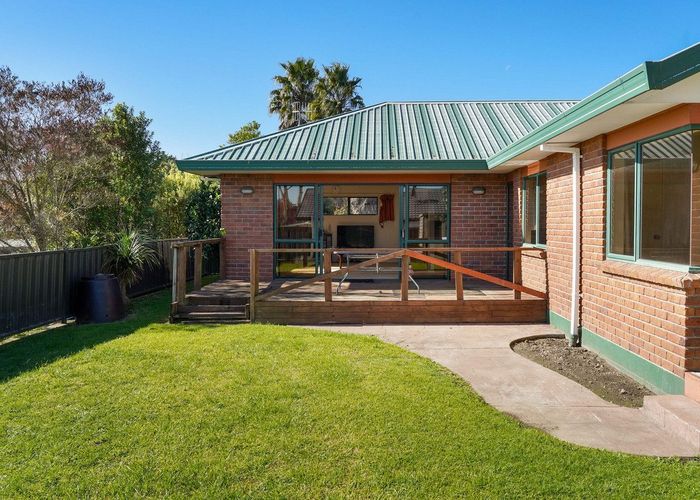  at 7 Meadowviews Drive, Welcome Bay, Tauranga, Bay Of Plenty