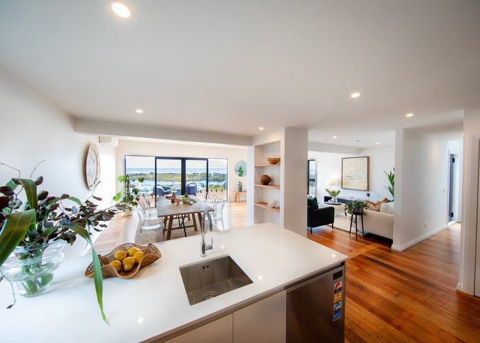  at 354 The Esplanade, Island Bay, Wellington, Wellington