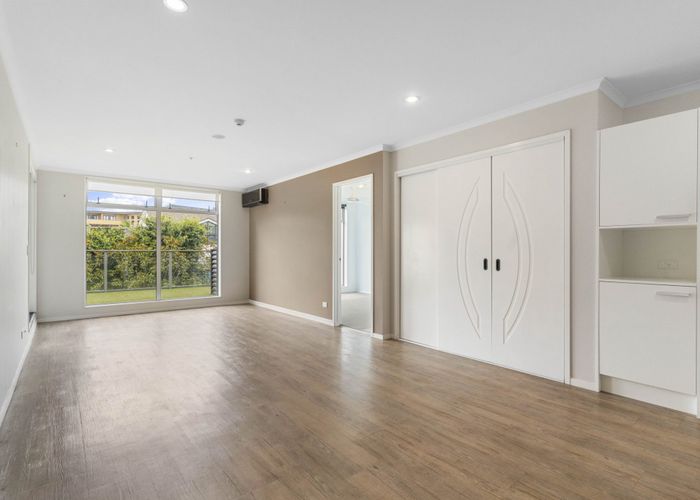  at 105/19 Bute Road, Browns Bay, North Shore City, Auckland