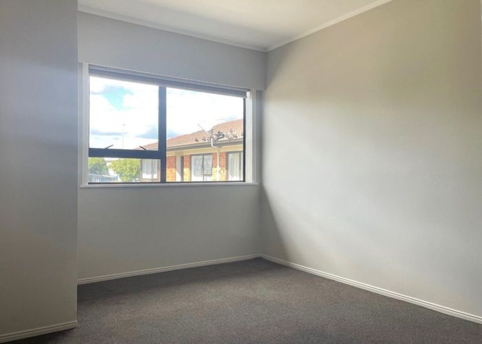  at 4/9 Norman Spencer Drive, Papatoetoe, Manukau City, Auckland