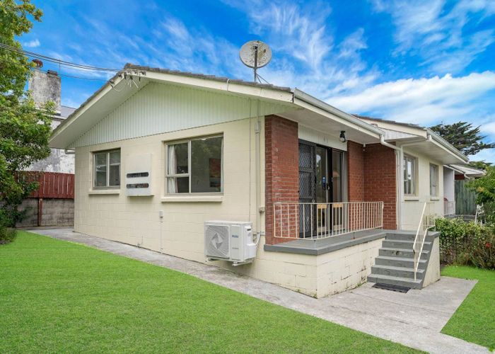  at 1/68 West Coast Road, Glen Eden, Waitakere City, Auckland