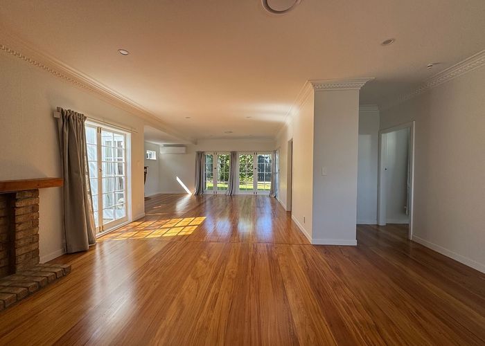  at 352 Riddell Road, Glendowie, Auckland