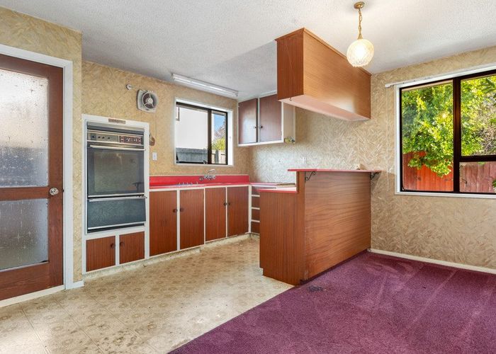 at 2/17 Garreg Road, Fendalton, Christchurch City, Canterbury