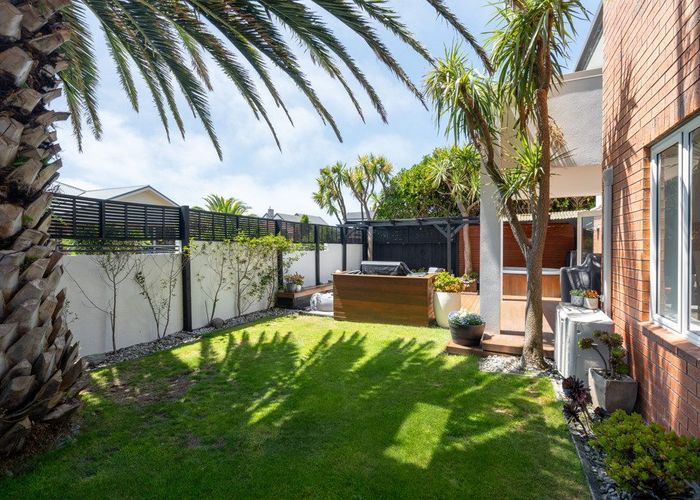 For sale 18 Driftwood Lane, Waimairi Beach, Christchurch City, Canterbury homes.co.nz