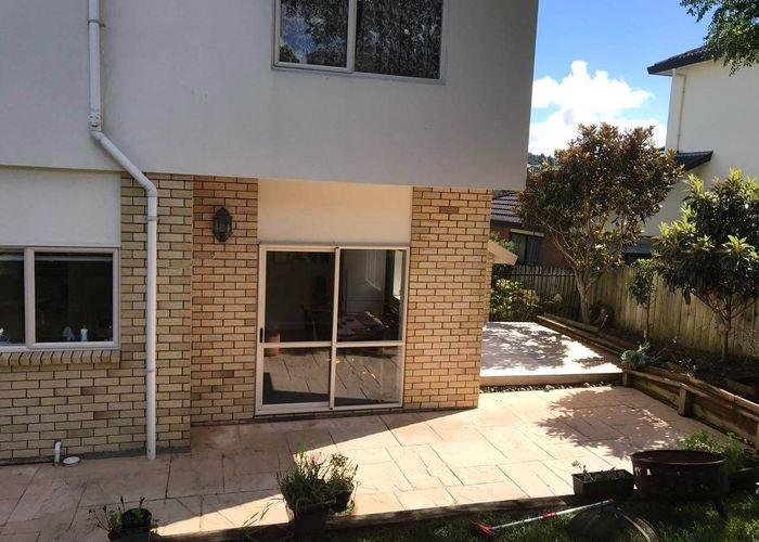  at 8 Meridian Court, Oteha, North Shore City, Auckland