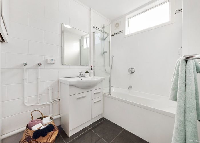  at 6/11 Lovelock Avenue, Mount Eden, Auckland