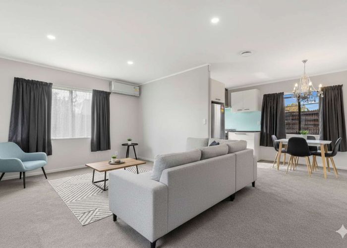  at 2/17 Mcdougall Street, Manurewa East, Manukau City, Auckland