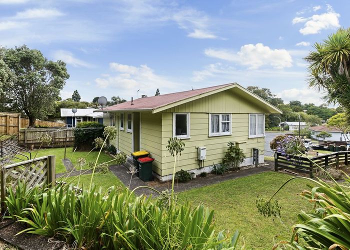  at 7 Granby Place, Westown, New Plymouth
