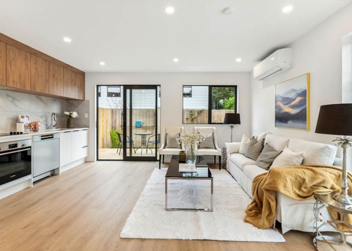  at Lot1&11/15 Oakland Avenue, Papatoetoe, Manukau City, Auckland