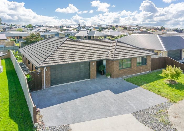  at 19 Max Landing, Grandview Heights, Hamilton
