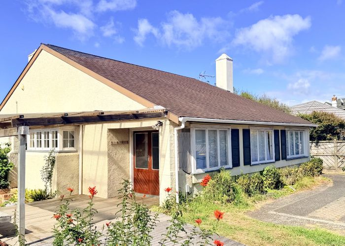  at 4 Napier Avenue, Takapuna, North Shore City, Auckland