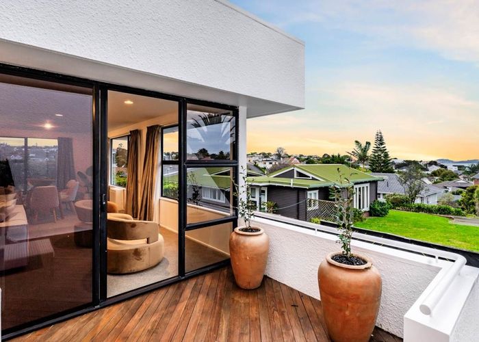  at 1/122 Maskell Street, St Heliers, Auckland